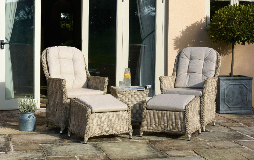 Garden rattan recliner set