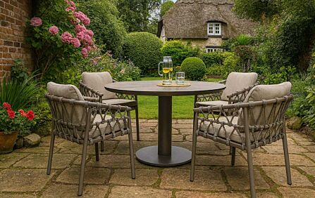 4 Seasons Outdoor Piacenza 4 Seat Round Garden Dining Set