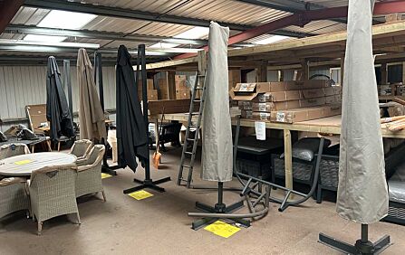 Clearance Cantilever Parasols - Wakefield Showroom Clearance Cantilever Parasols - Wakefield Showroom