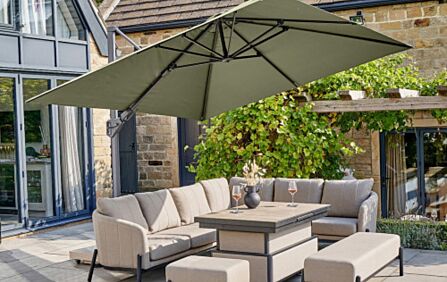 Pacific Lifestyle Challenger T2 3m Lush Green Free Arm Parasol & 90 Kg Wheeled Base Pacific Lifestyle Challenger T2 3m Lush Green Free Arm Parasol & 90 Kg Wheeled Base
