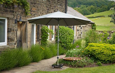 Pacific Lifestyle Riva 3m Luna Grey parasol With 40kg Ceramica Grey Wheeled Base