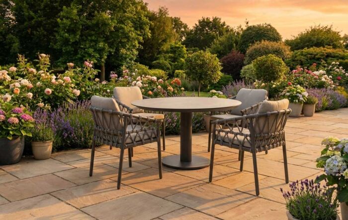 4 Seasons Outdoor Piacenza 4 Seat Round Garden Dining Set