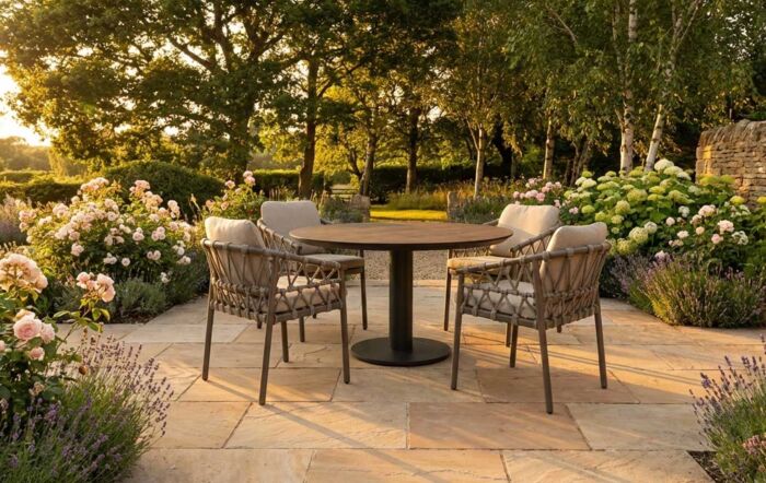 4 Seasons Outdoor Piacenza 4 Seat Round Garden Dining Set