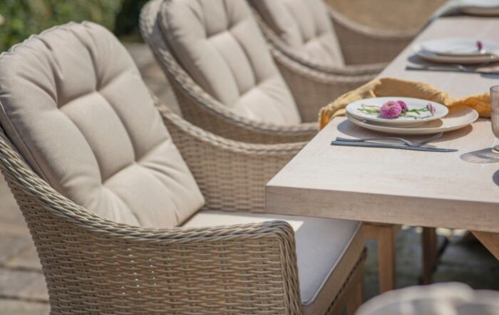 Bramblecrest Monterey Deluxe Vogue Rattan 8 Seat Rectangle Dining Set - Sandstone