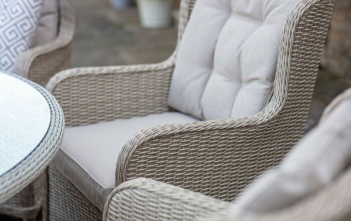 Bramblecrest Chedworth 6 Seat Round Dining Set with Lazy Susan, Parasol and Base - Sandstone