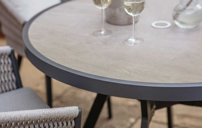 Bramblecrest Mauritius 4 Seat Round Dining Set with Parasol & Base