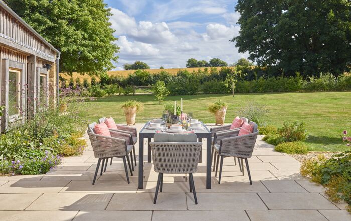 Bramblecrest Mauritius 6 Seater Rectangle Garden Dining Set & Parasol - Grey