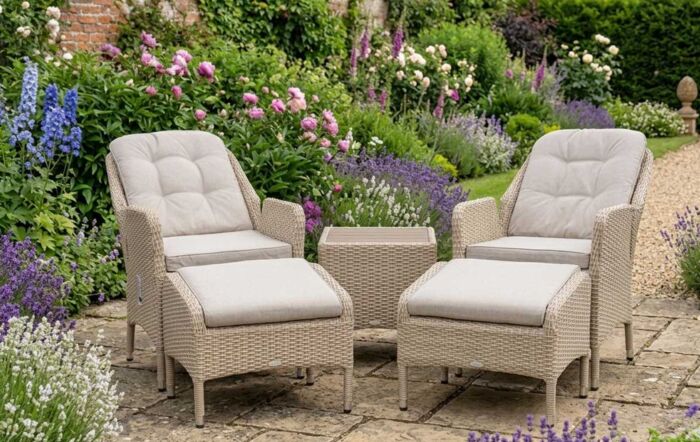Bramblecrest Tetbury Rattan Garden Recliner Chair Set with Side Table - Nutmeg