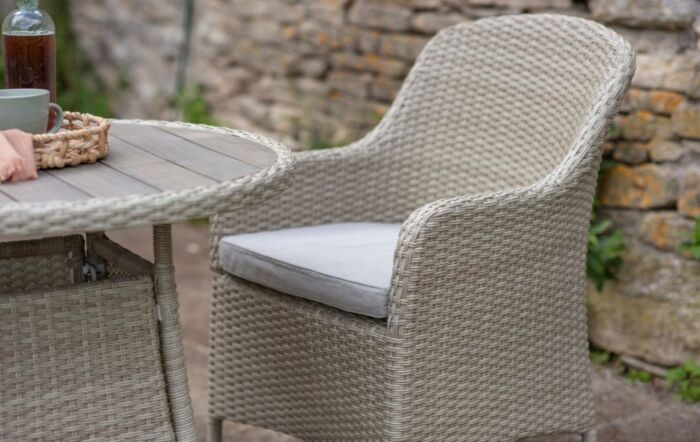 Bramblecrest Tetbury Round Garden Bistro Set - Nutmeg