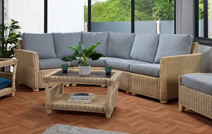 Desser furniture shop near me