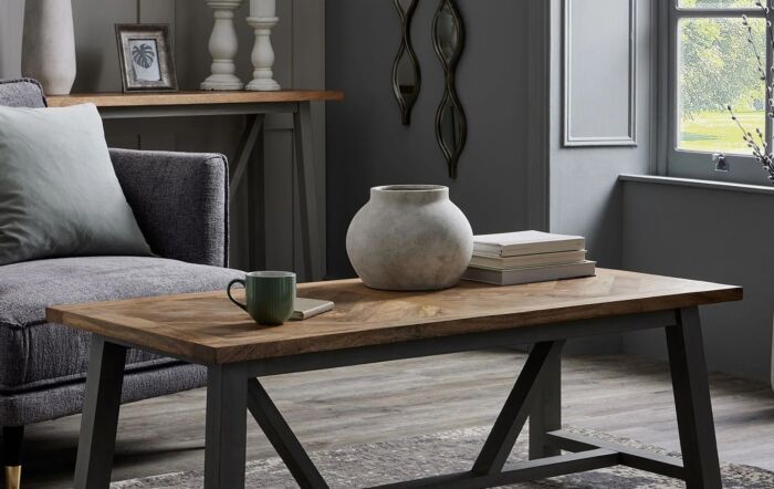 Hill Interiors Darcy Stone Planter