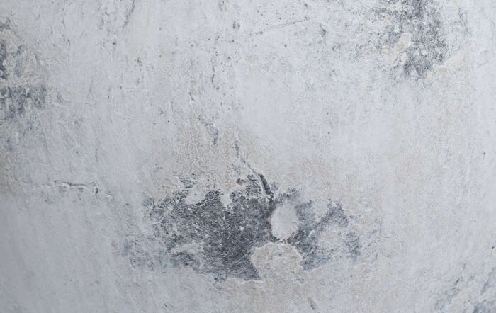 Hill Interiors Downton Large Antique White Vase