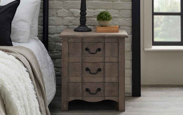 Hill Interiors Copgrove 3 Drawer Bedside Table