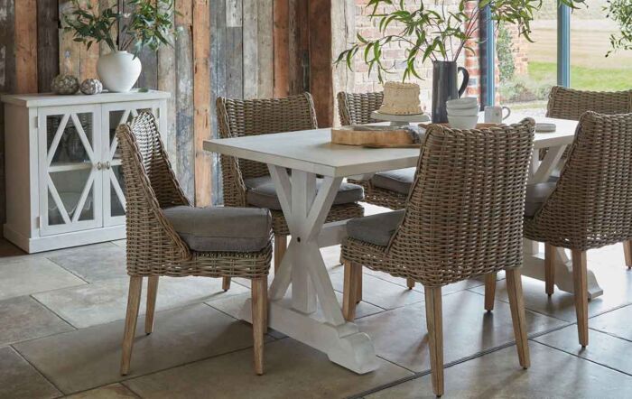 Hill Interiors Stamford Plank 2 Door Sideboard