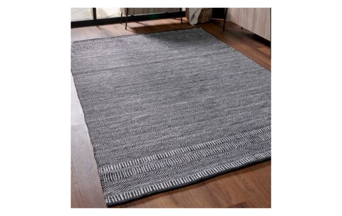 Pacific Lifestyle Black Inca Design Indoor/Outdoor Rug