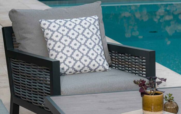 Bramblecrest Portofino Adjustable Casual 3 Seat Sofa Set with Ceramic Table