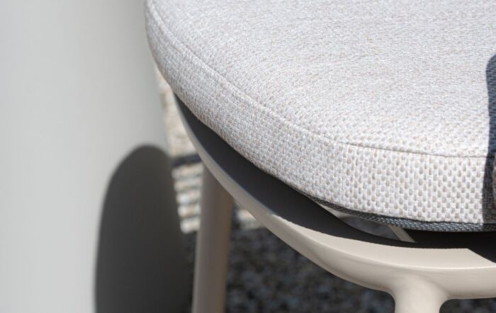 4 Seasons Outdoor Puglia 6 Seat Oval Dining Set