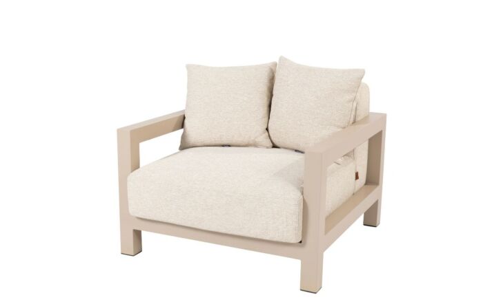 4 Seasons Outdoor Raffinato Lounge Set With 2 Teak Tables