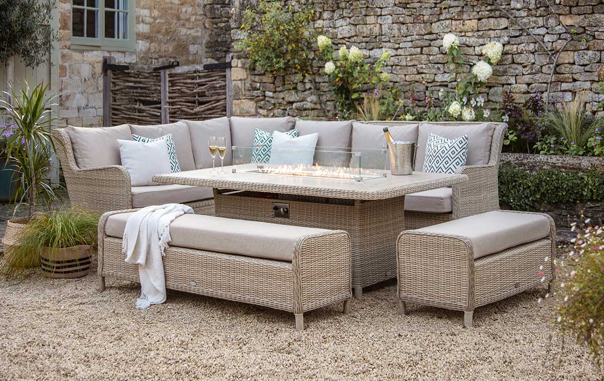 Rattan corner sofa with rectangle firepit table