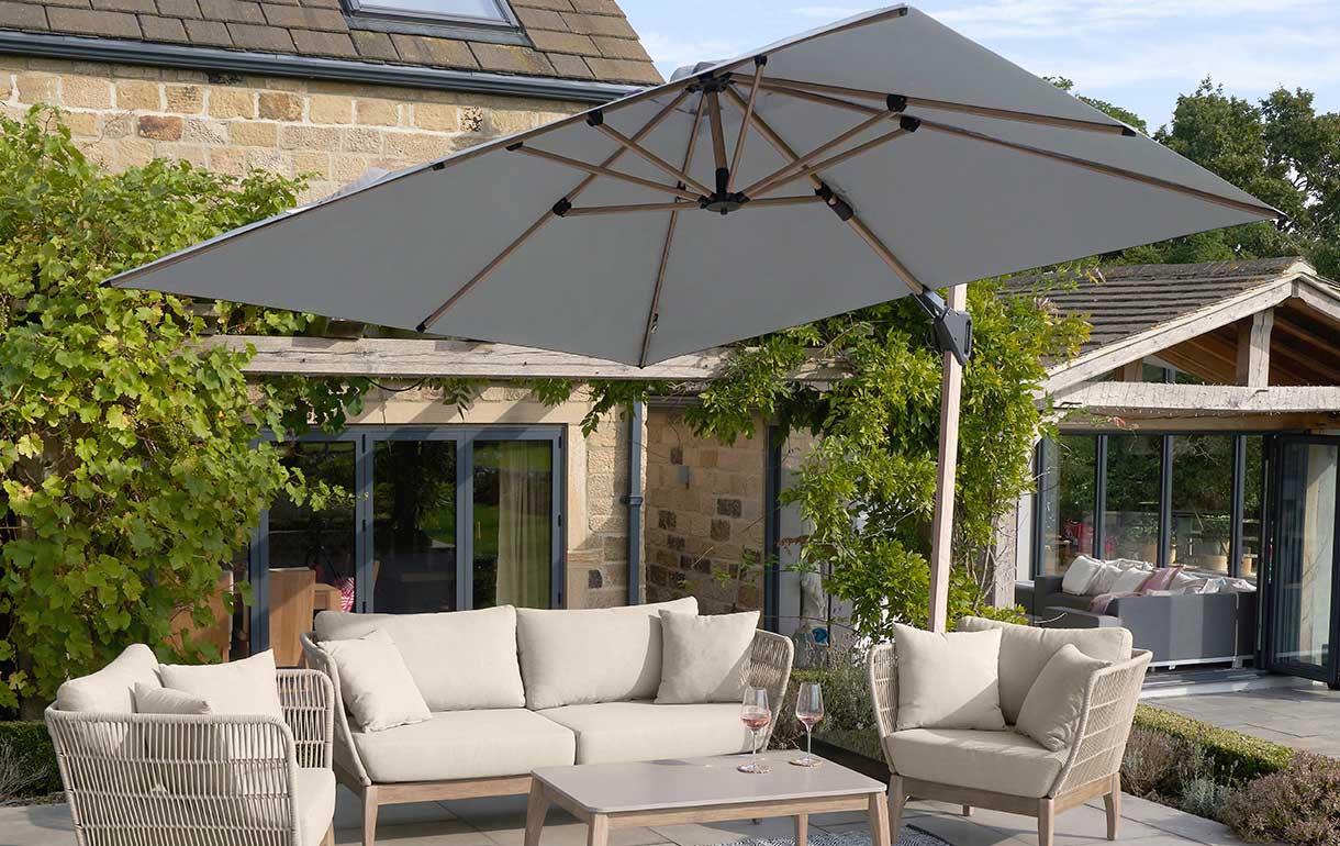 Cantilever Parasol in Light Grey